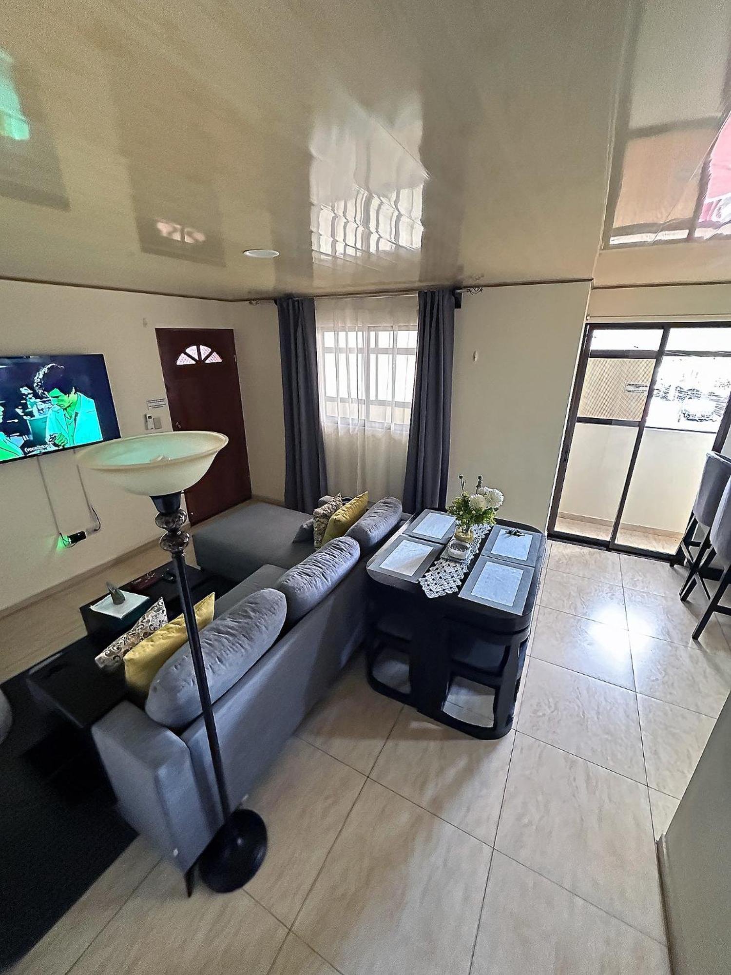 Senderos Apartment, Self Check- In, Airport Sjo 5 Min Río Segundo Exteriör bild