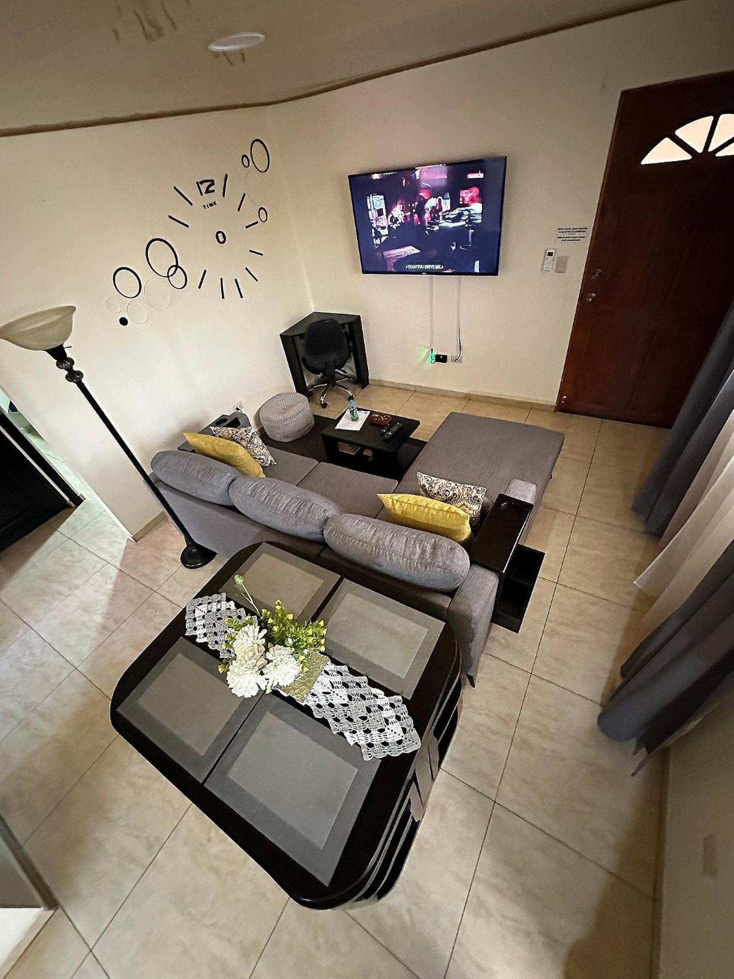 Senderos Apartment, Self Check- In, Airport Sjo 5 Min Río Segundo Exteriör bild