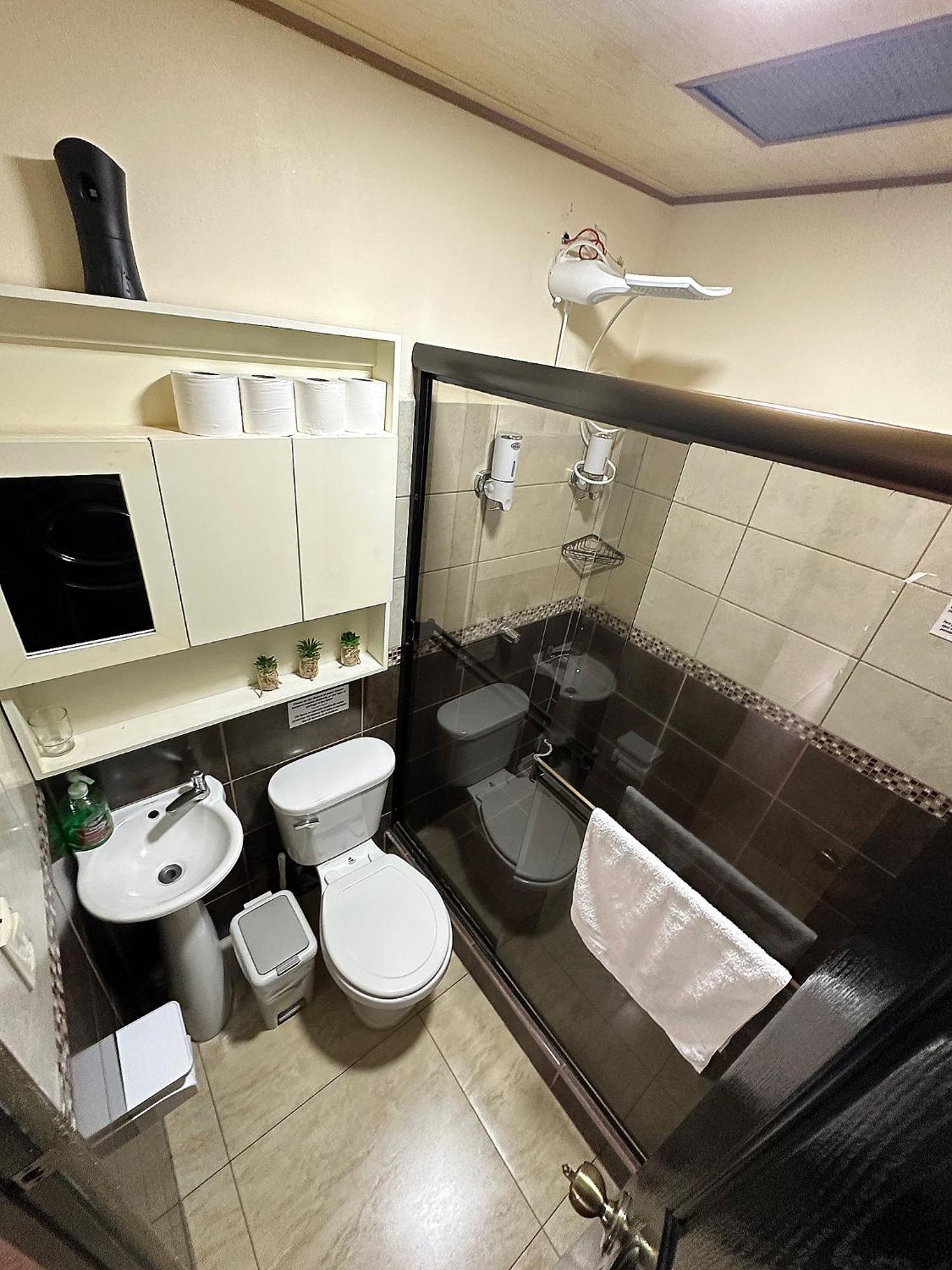 Senderos Apartment, Self Check- In, Airport Sjo 5 Min Río Segundo Exteriör bild